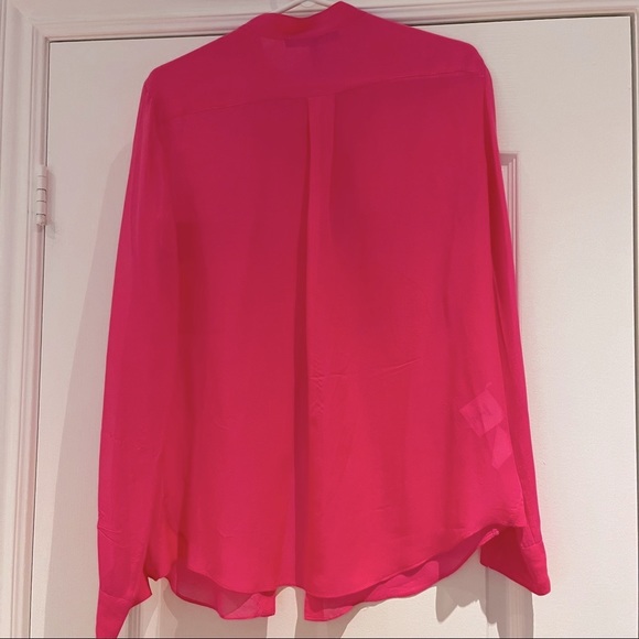 BCBG 100% SILK PINK SHIRT - Picture 2 of 4